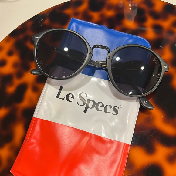 Le Specs Round “Alohaha” Sunglasses With Case - Picture 6 of 8
